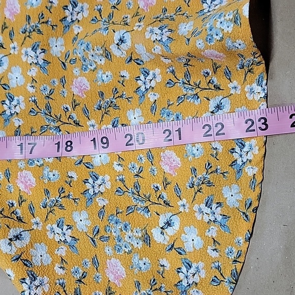 Monteau Size S Yellow Blue and White Floral Faux Wrap Peplum Sleeveless Blouse - Picture 10 of 12